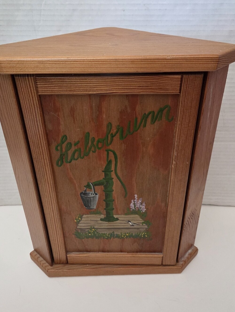 Vintage Norwegian Hand Painted Corner Cabinet Halsobrunn Health Folk Art Turns